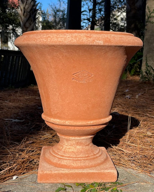 Impruneta Smooth Footed Urn