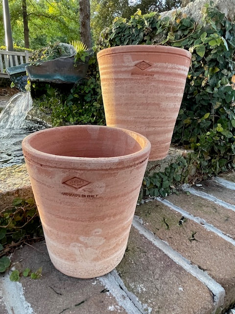 John's Garden Company Smisson italian terra cotta pot